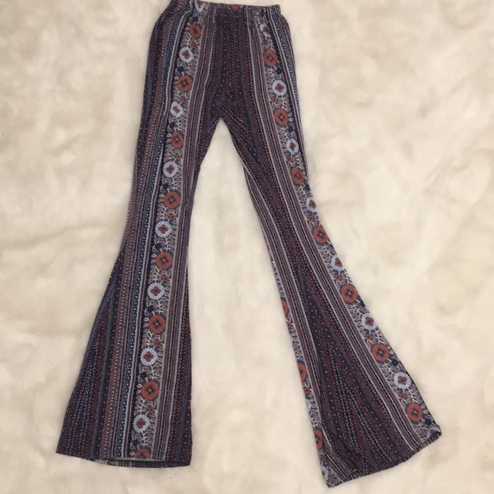 TILLYS Hippy flared pants